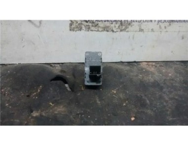 Botonera Puerta Trasera Derecha Peugeot 308  1 6 HDi