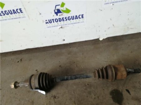 Transmision Delantera Izquierda Nissan Almera Tino  1 8