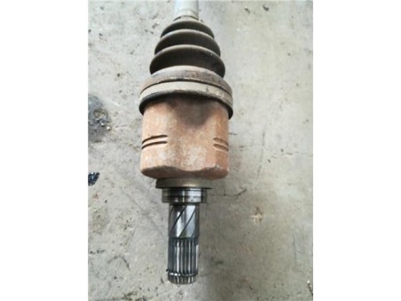 Transmision Delantera Izquierda Nissan Almera Tino  1 8