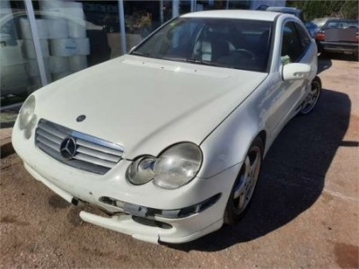 Porton Trasero Mercedes-Benz Clase C  Sportcoupe  2 0 C 200 Compressor  [2 0 Ltr  - 120 kW Compresor CAT]