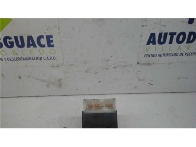 Botonera Puerta Delantera Izquierda Nissan Almera Tino  2 2 Di