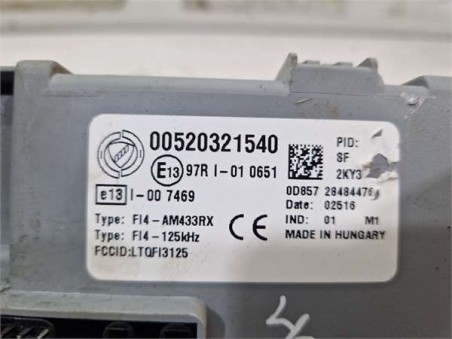Caja Fusibles/Rele Fiat II Doblò  Cargo  1 3 Base Furgón [1 3 Ltr  - 66 kW 16V JTD CAT]
