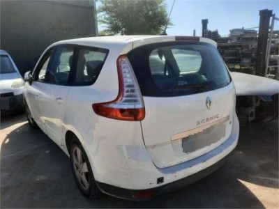 Renault Scenic III  1 6 Dynamique [1 6 Ltr  - 96 kW dCi Diesel FAP] 2