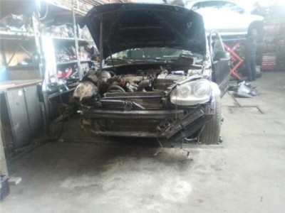 Volkswagen GOLF V BERLINA 2 0 TDI