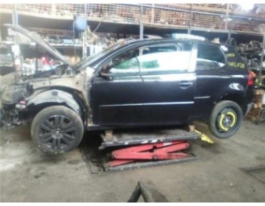 Volkswagen GOLF V BERLINA 2 0 TDI 