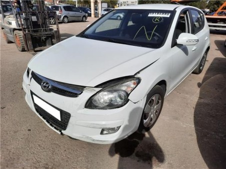 Hyundai i30  1 6 CRDi