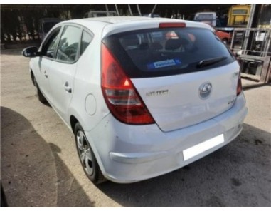 Hyundai i30  1 6 CRDi