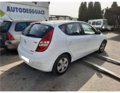 Hyundai i30  1 6 CRDi