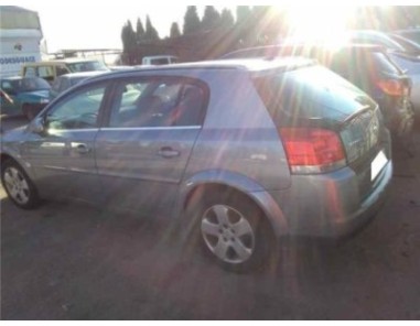 Opel SIGNUM 2 2 16V DTI 