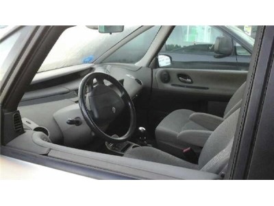 Renault ESPACE IV 2 2 dCi Turbodiesel  2