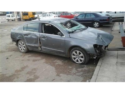 Volkswagen PASSAT BERLINA 2 0 TDI  2
