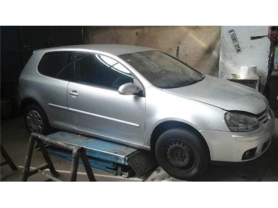 Volkswagen GOLF V BERLINA 2 0 TDI  2