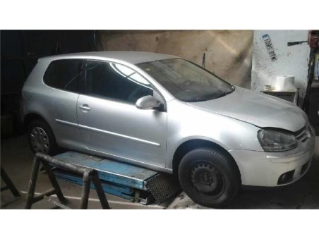 Volkswagen GOLF V BERLINA 2 0 TDI 