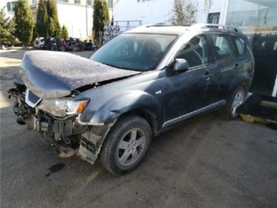 Mitsubishi OUTLANDER OUTLANDER 2