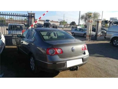 Volkswagen PASSAT BERLINA 2 0 TDI  2