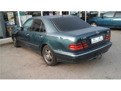 MERCEDES CLASE E  BERLINA DIESEL 3 2 CDI  2