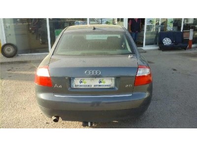 Audi A4 BERLINA 2 0 20V  2