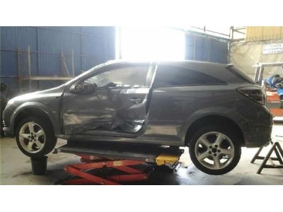 Opel ASTRA GTC 1 9 16V CDTI  2