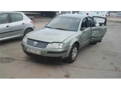 Volkswagen PASSAT BERLINA 2 0  2
