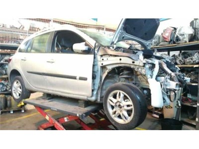 Renault CLIO GRANDTOUR 1 5 dCi D FAP  2