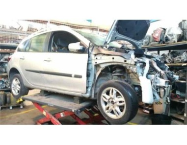 Renault CLIO GRANDTOUR 1 5 dCi D FAP 