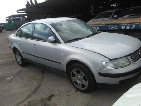 Volkswagen PASSAT BERLINA 1 9 TDI 