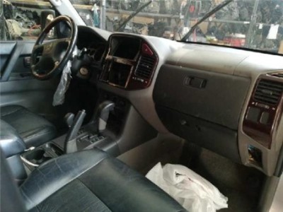 Mitsubishi MONTERO 3 2 DI-D  2