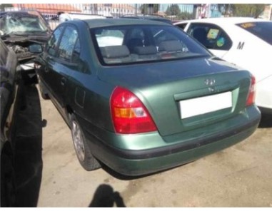Hyundai ELANTRA 2 0 CRDi 