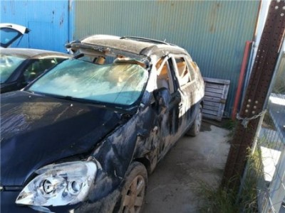 Kia CARENS 2 0 CRDi  2