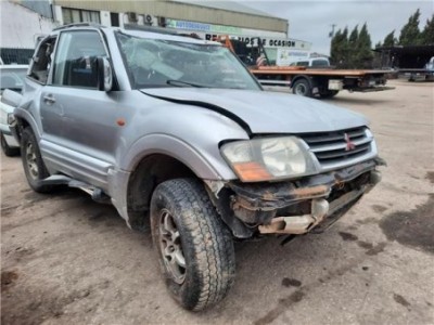 Mitsubishi MONTERO CLASSIC  3 2 DI-D