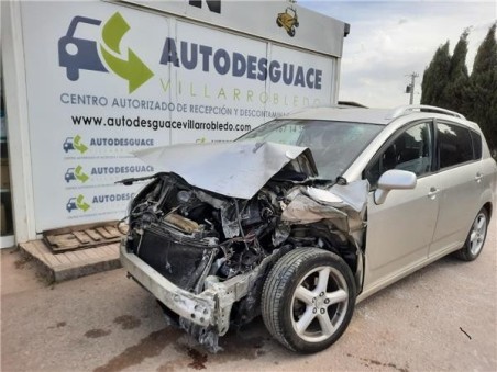 Toyota Corolla Verso  2 2 D-4D Sport [2 2 Ltr  - 130 kW D-CAT]