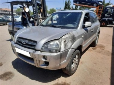 Hyundai Tucson  2 0 CRDi 2