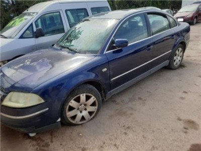 Volkswagen Passat Berlina  1 9 TDI 2