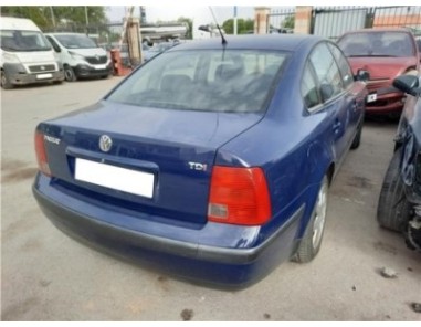 Volkswagen Passat Berlina  1 9 TDI