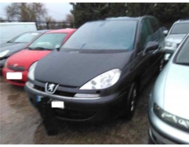 Peugeot 807 2 2 HDi FAP 