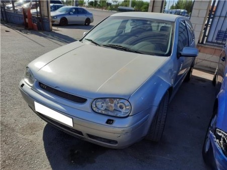 Volkswagen Golf IV Berlina  1 8 T