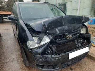 Volkswagen Touran  1 9 Highline [1 9 Ltr  - 74 kW TDI] 2