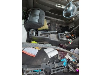 Volkswagen Golf IV Berlina  1 8 T 2